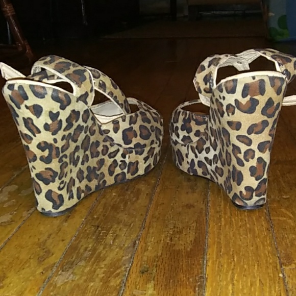 COPY - 👠 WET SEAL women's platform wedges size 7 - Picture 4 of 8